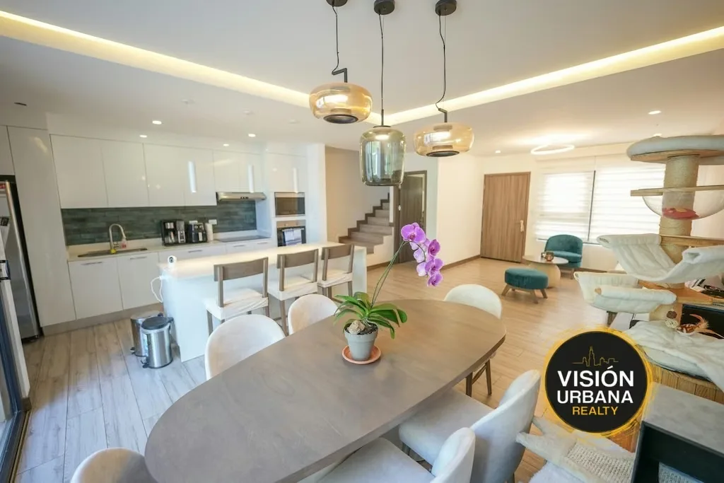 3-bedroom house + maid's quarters in the San Antonio Urbano Condominium. This two-story home is distributed as follows: — photo 3