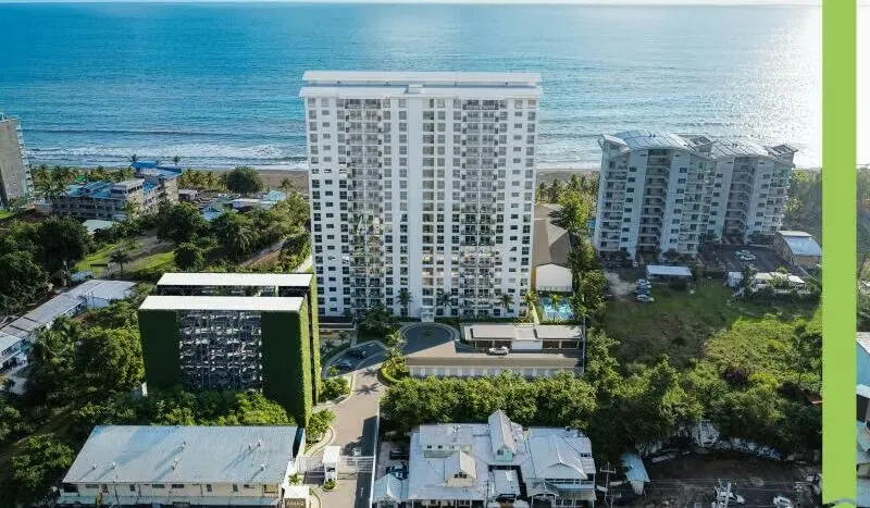 Discover a true pre-sale investment opportunity in one of the few 100% oceanfront projects in Jacó, offering competitive pricing and flexible payment terms designed to ...