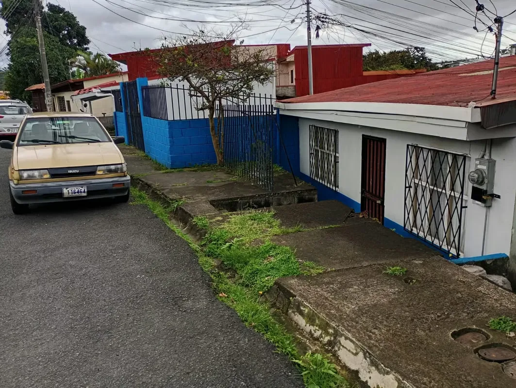 Property is sold with 13 apartments. — photo 4