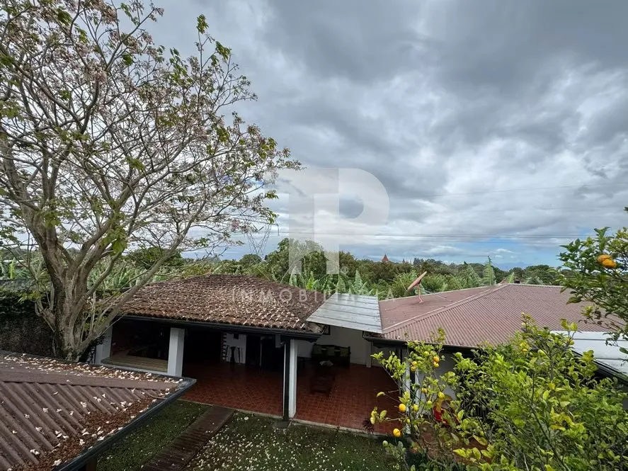 SE VENDE AMPLIA CASA SAN JOSE DE LA MONTAÑA BARVA HEREDIA SCG36