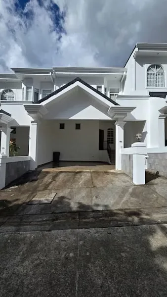 Se vende vivienda ubicada en Cipreses de Curridabat, San José. ...