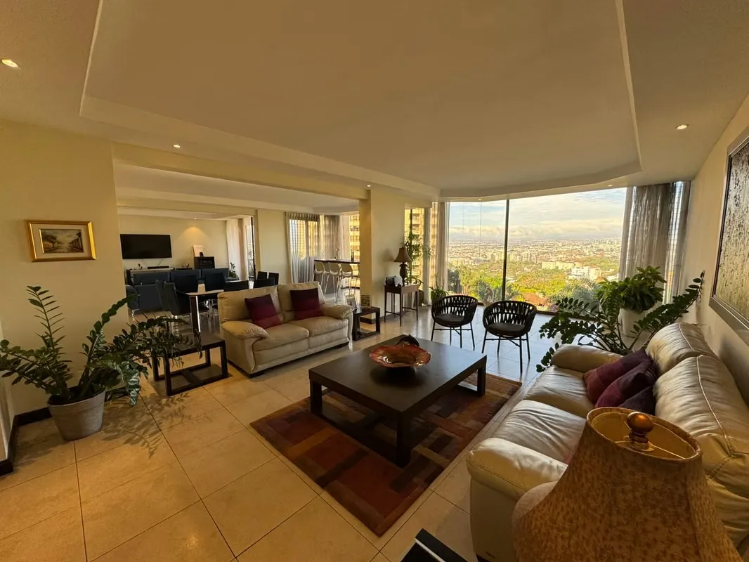 Venta de Exclusivo Apartamento en Torre en Escazú