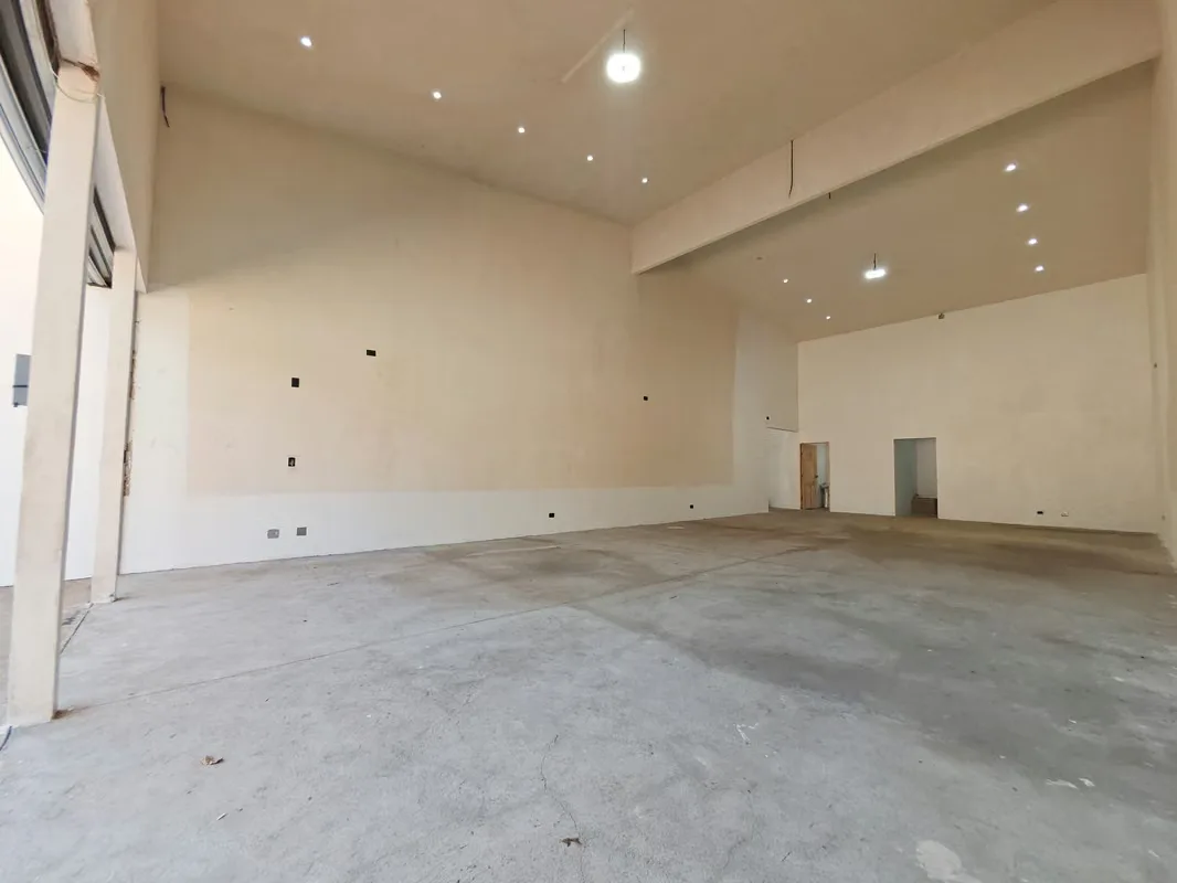 Commercial space for rent in Tamarindo, Guanacaste (FB) — photo 3