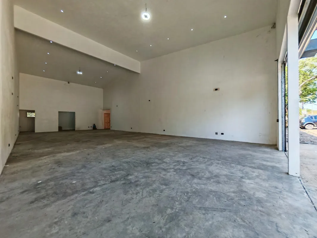 Commercial space for rent in Tamarindo, Guanacaste (FB)