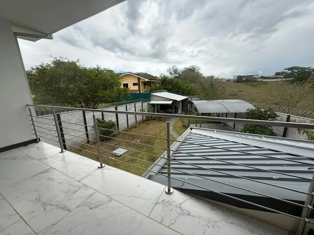Se vende casa moderna en Los Ángeles de Santo Domingo de Heredia — photo 2
