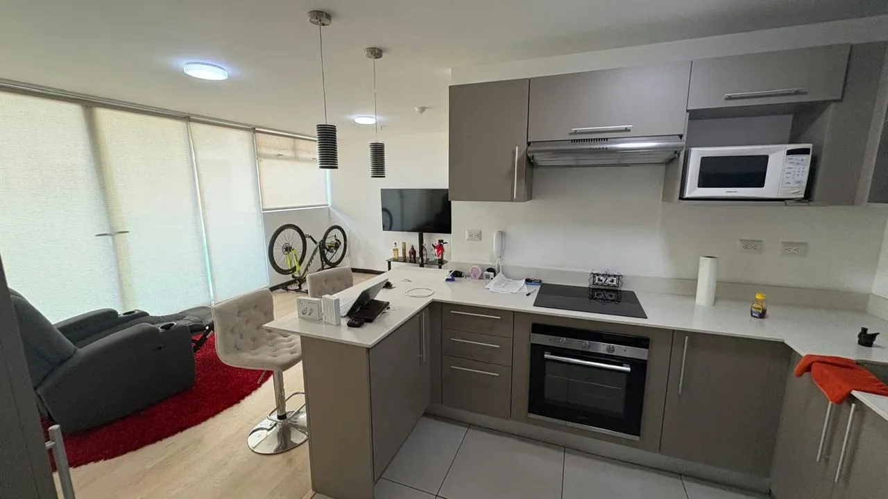 Venta de Apartamento en condominio de Sabana Sur, San José
