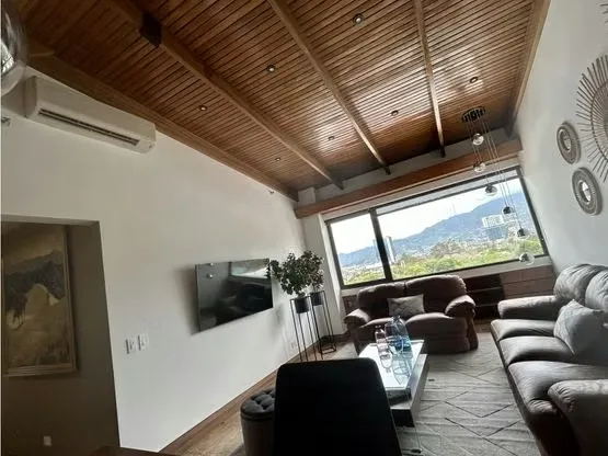 ¿Busca un hogar que refleje su éxito? Viva la experiencia de habitar un Penthouse diseñado para el máximo confort y sofisticación en el corazón de San José. — photo 3