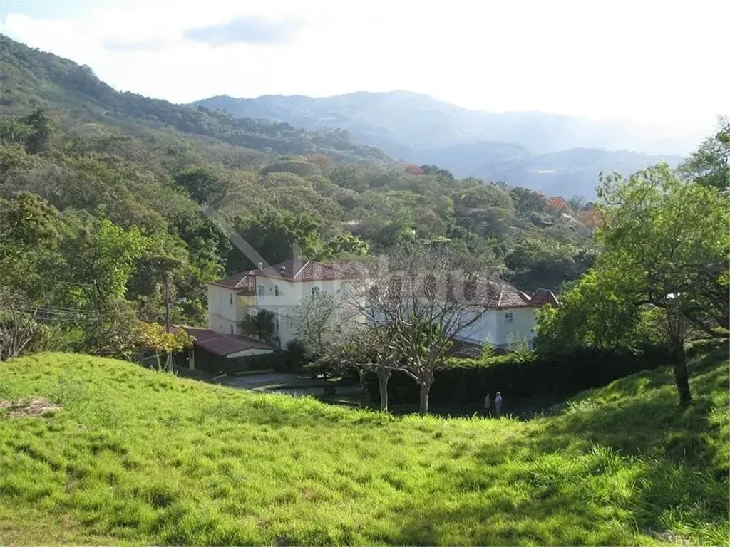 Se ofrece terreno de 6.758,95 m² ubicado en una de las zonas de mayor plusvalía del Gran Área Metropolitana, en ...