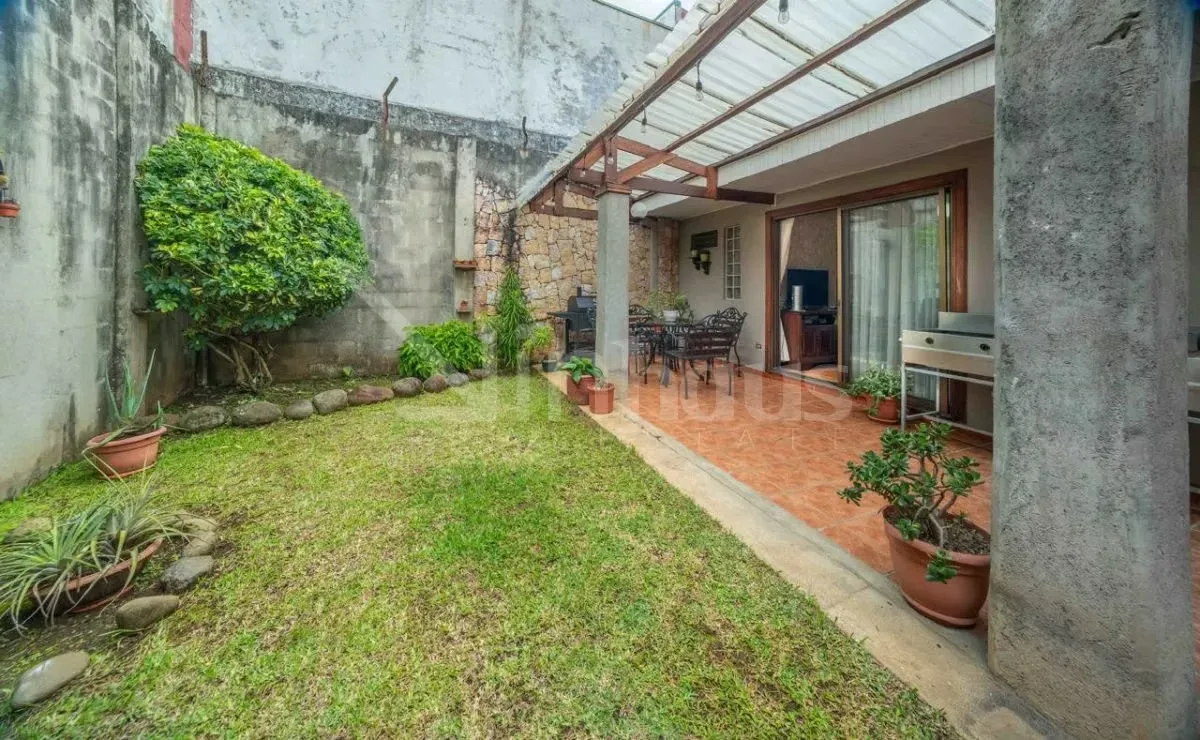 For sale separate house of a plant in La Uruca, near the CENARE. San José. — photo 5