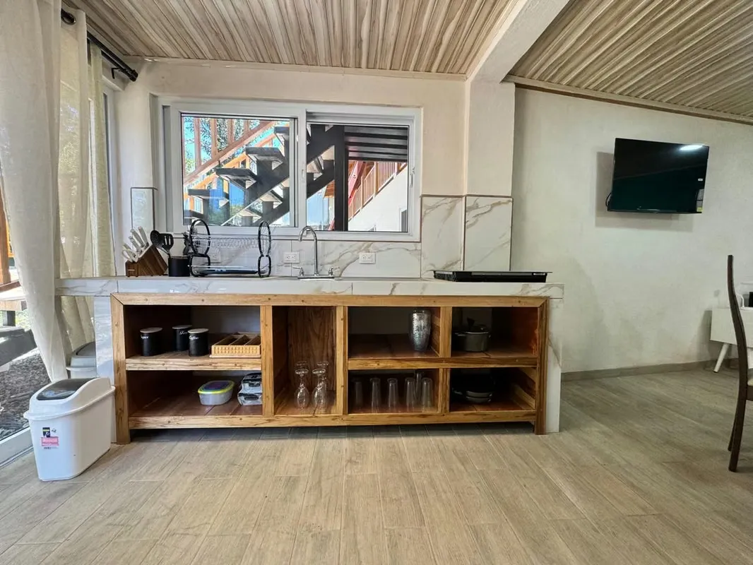 Furnished apartment for rent in Alajuela with security
