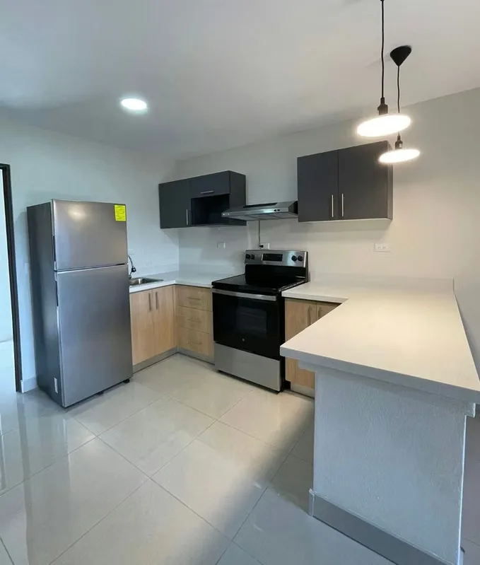 Apartamento en Alquiler en Rio Oro, Santa Ana