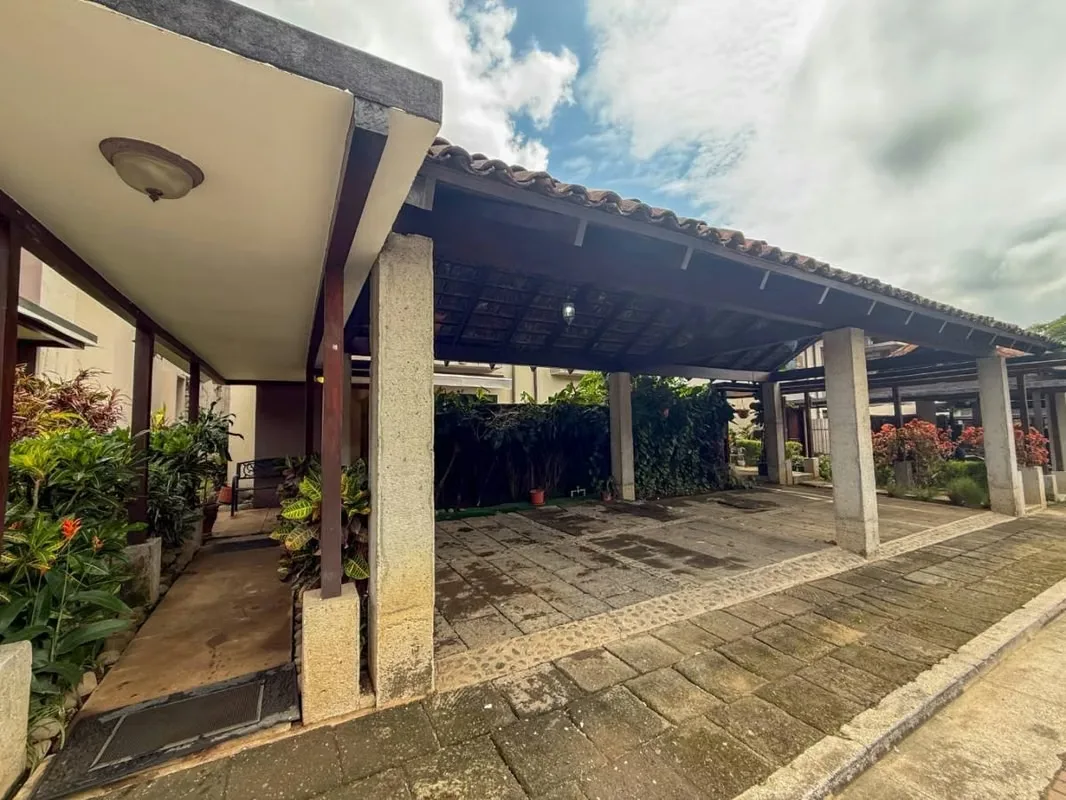 Condo for sale in Lindora, Santa Ana – Near Saint Jude School