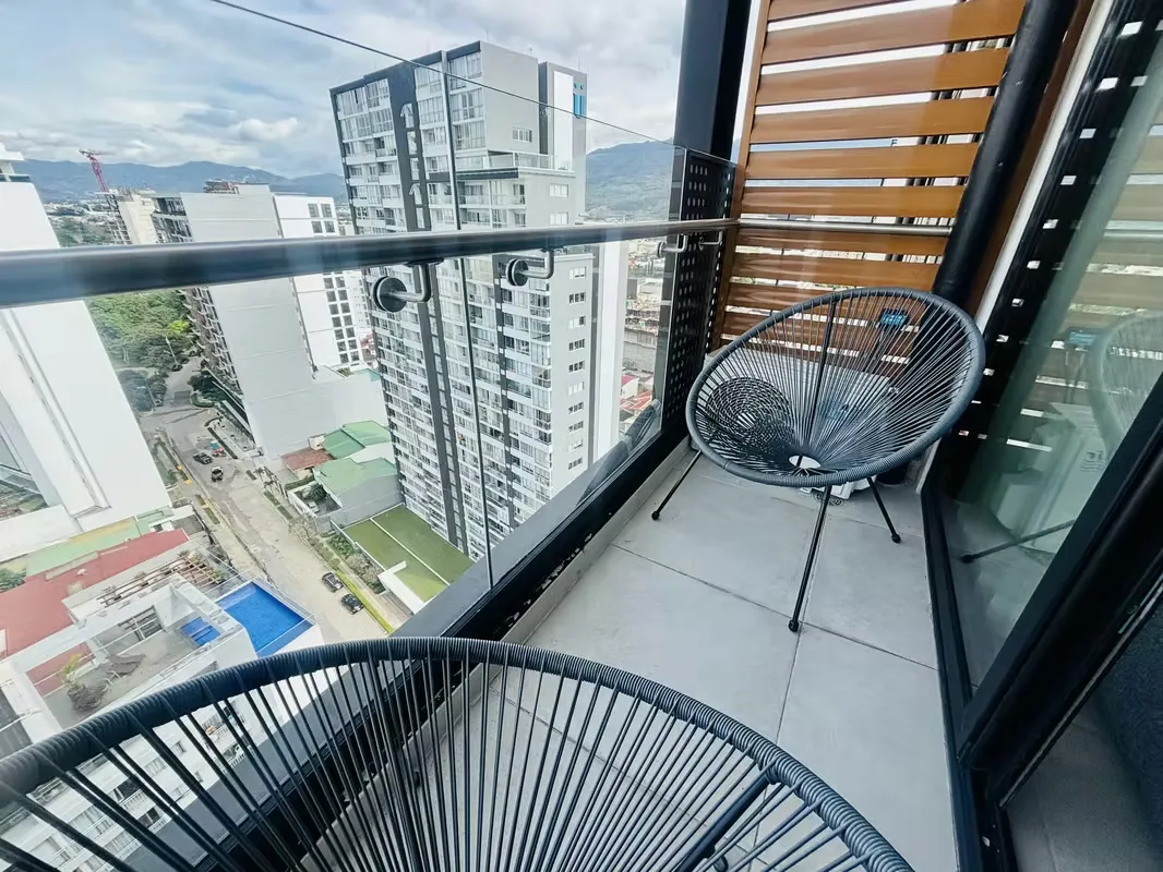 Moderno apartamento, totalmente amueblado, en condominio en Nunciatura, Rohrmoser...