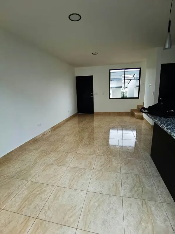 GUADALUPE, GOICOECHEA CONDOMINIO THE HIGH OPPORTUNITY! Modern house with fine finishes COD RT10 located in a safe, quiet area with excellent access to shops, services and public ... — photo 3