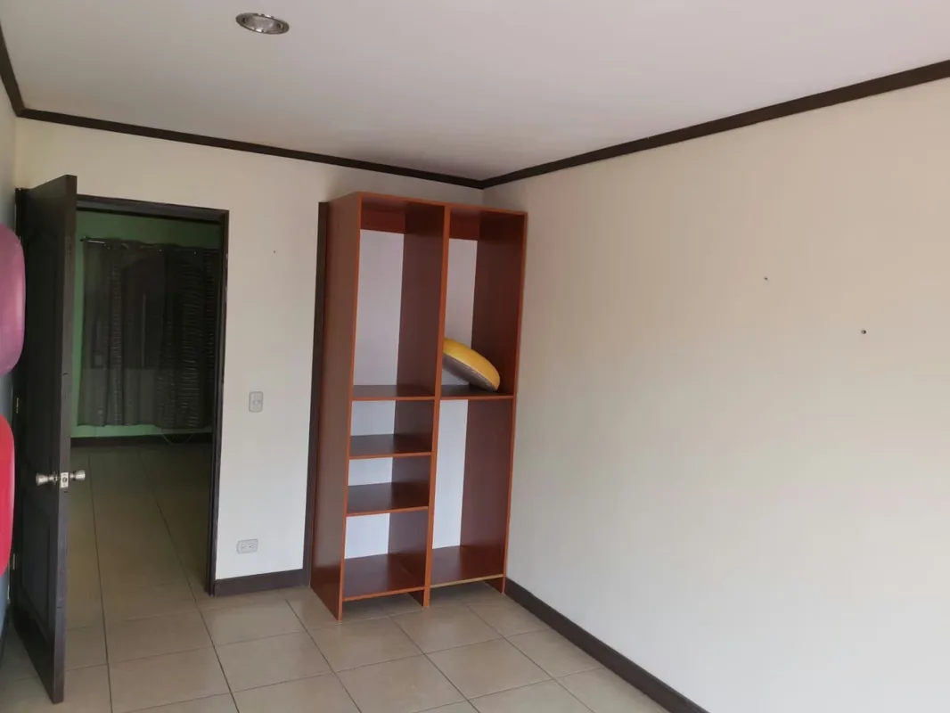 BUILDING FOR RENT IN ROHRMOSER, photo 2