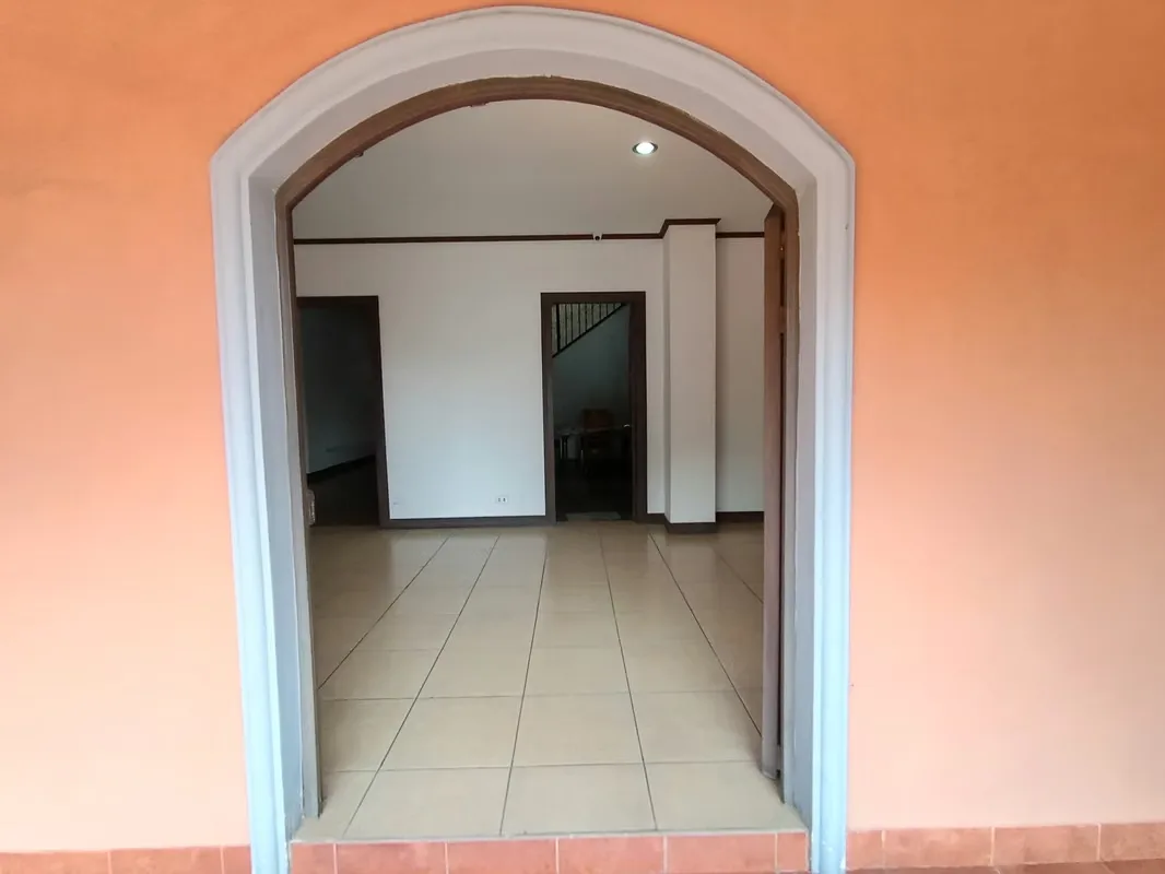 BUILDING FOR RENT IN ROHRMOSER, photo 4