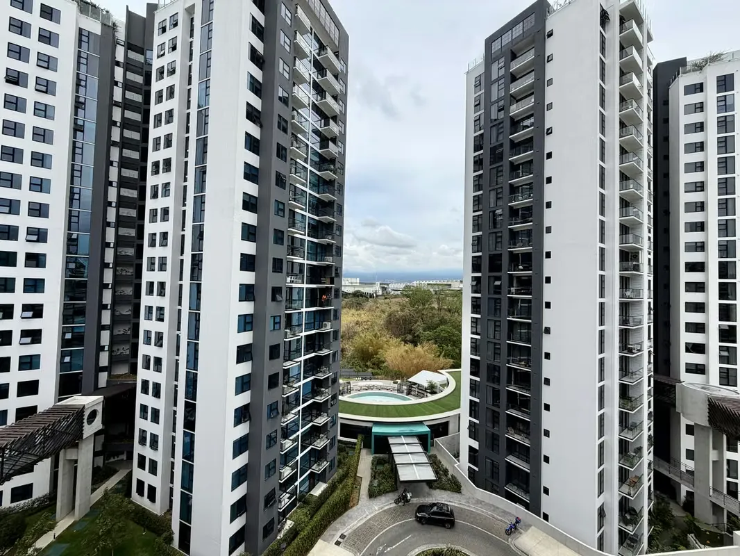 ESPECTACULAR FULLY FURNISHED PENTHOUSE FOR RENT - NUCLEO - SABANA