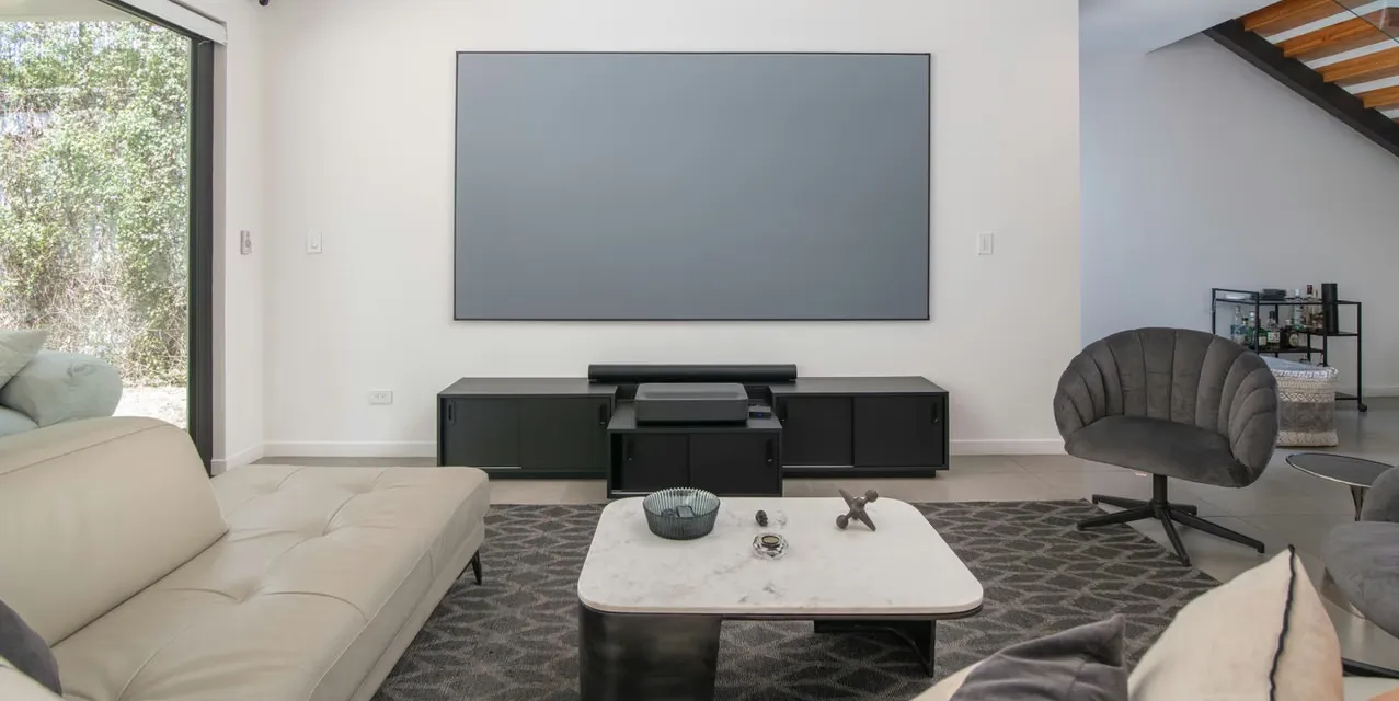 Contempo Style Home Escazú. Location: San Rafael, San Jose. 3 bedrooms | 3 bathrooms + 1 half bath | 340 m² built area | 402 m² lot. Features: Contemporary Design, Cross-ventilation, ... — photo 4