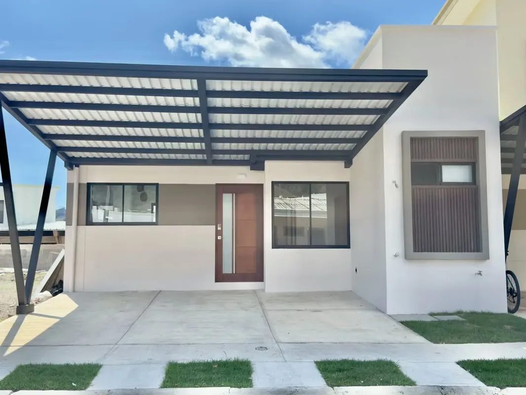 Preciosa propiedad en el complejo residencial Arenas