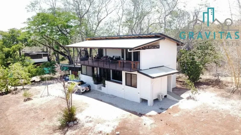 Houses for sale in Playa Negra Guanacaste /m2 ID 1527