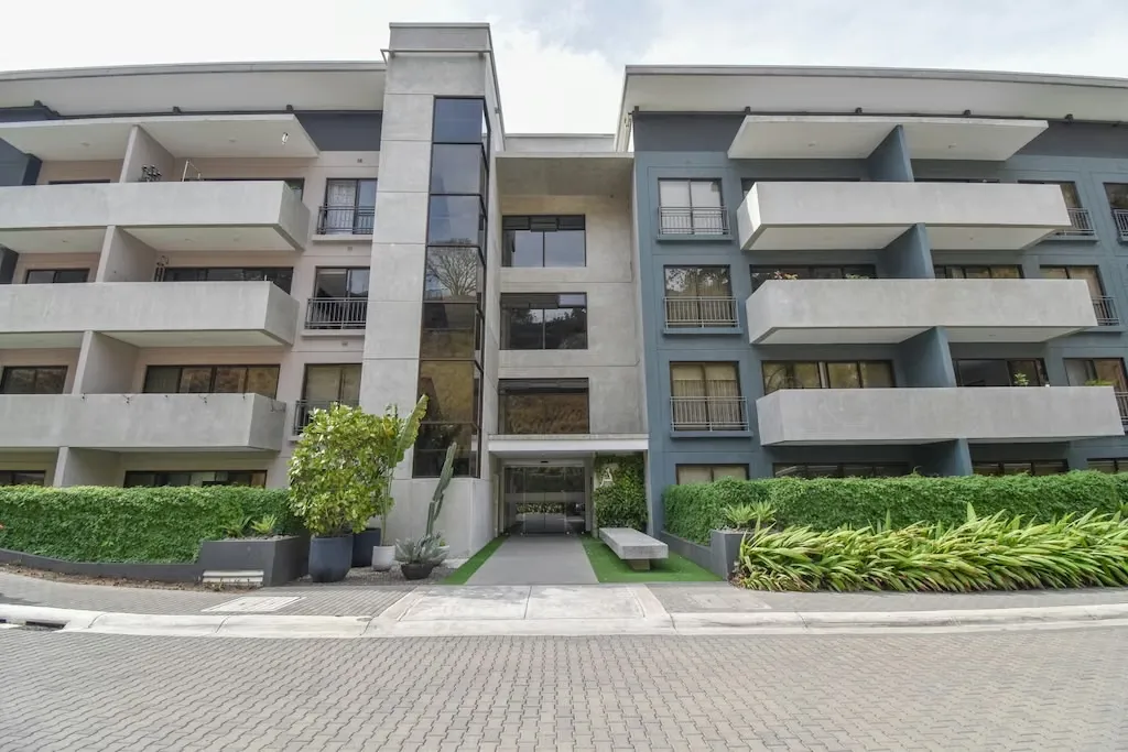 APARTAMENTO EN BOSQUES DEL CAFE EN VENTA, GUACHIPELIN DE ESCAZÚ