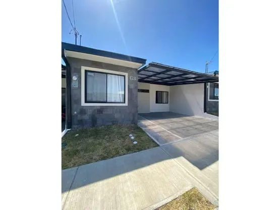 Casa de 1 Nivel en Lindora | Amenidades Top y Seguridad 24/7