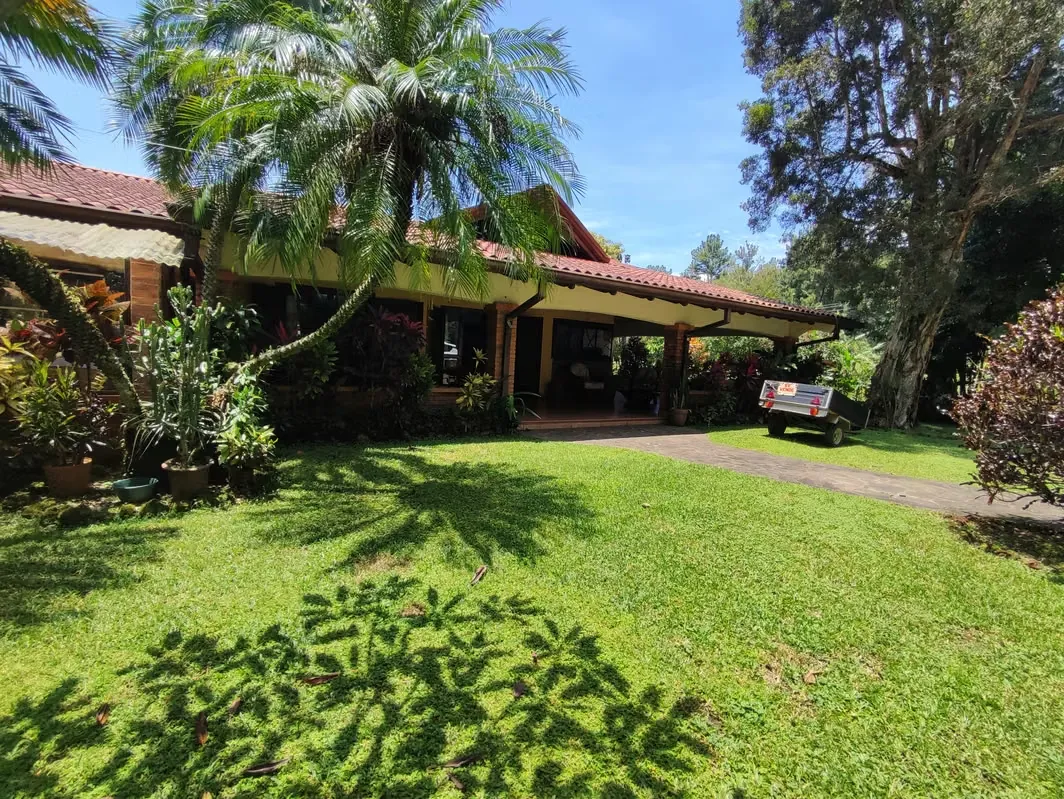 VENTA DE DOS CASAS EN CIUDAD HACIENDA LOS REYES, LA GUACIMA