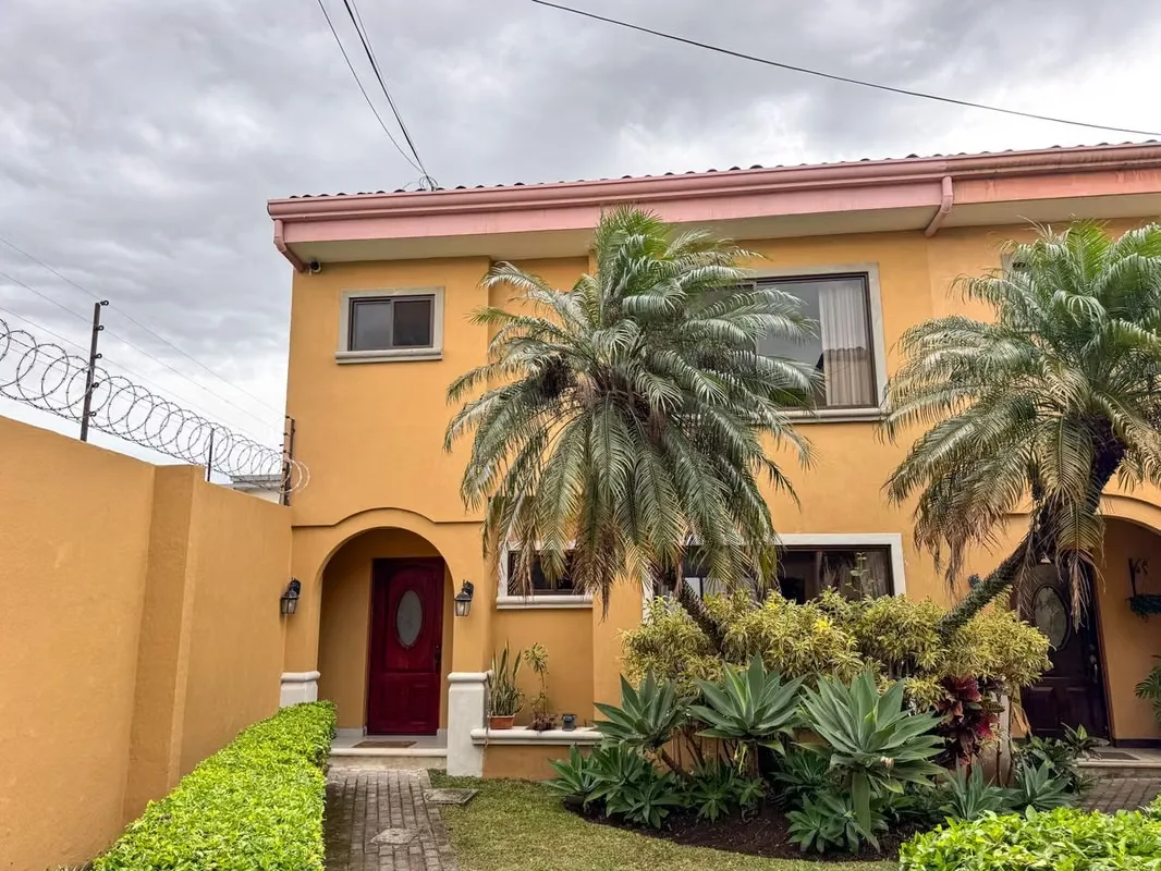 HOUSE FOR SALE IN GUACHIPELIN - PINAR DEL RÍO