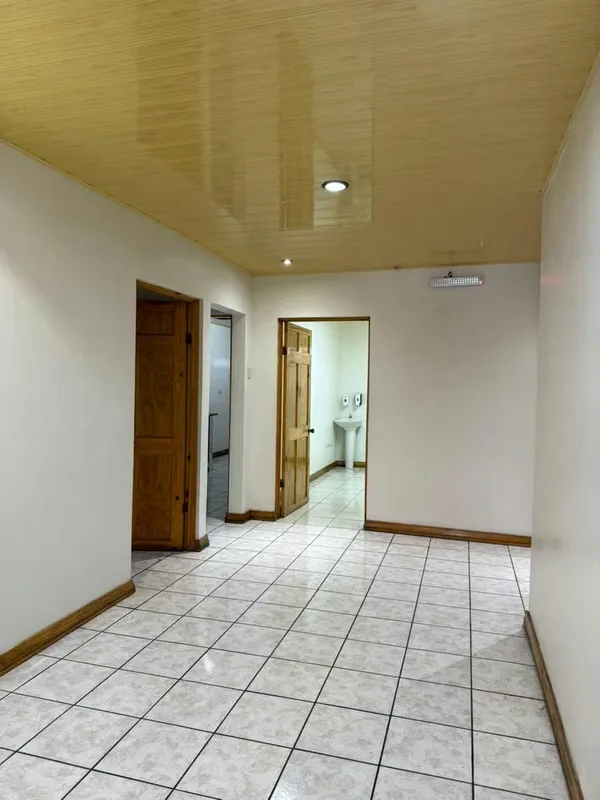 Commercial Property for rent in Cartago center. — photo 3