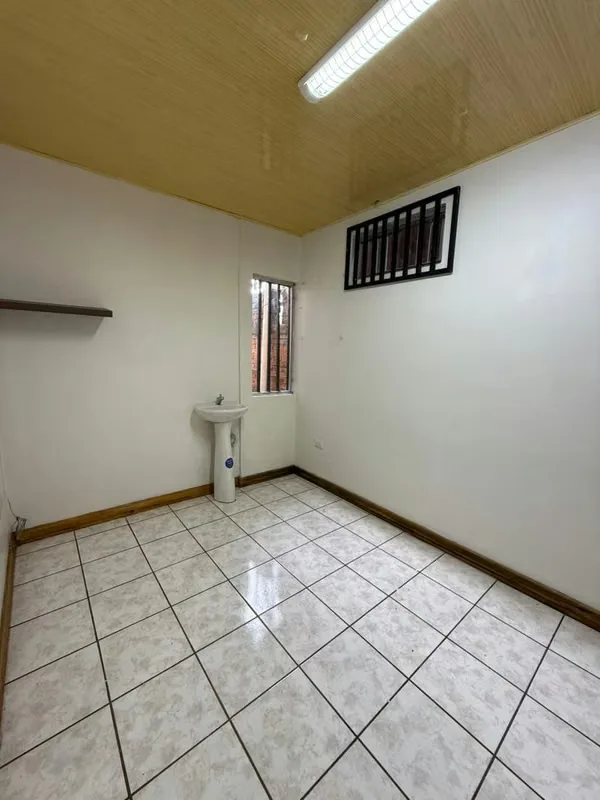 Commercial Property for rent in Cartago center. — photo 5