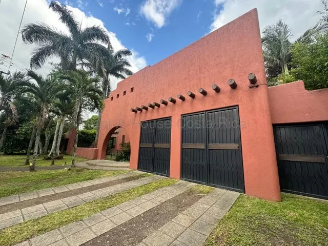 Casa en venta en Pozos, Lindora IP