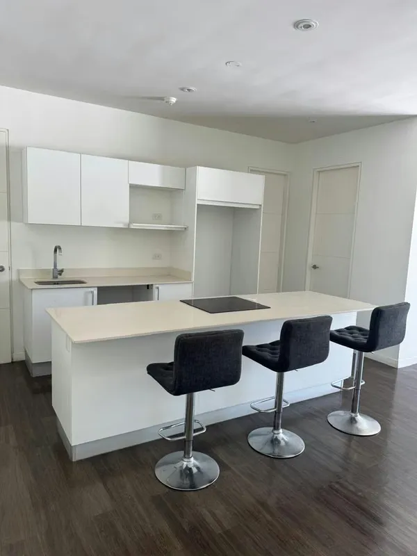 Apartamento en Alquiler – Condominio Adria, San Rafael de Escazú