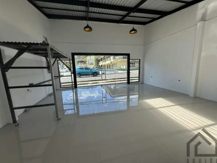 Local nuevo remodelado con la mejor ubicación en Tres Rios centros calle principal, alto flujo de peatones y vehículos. — photo 2