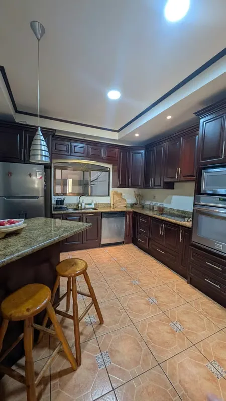 Venta de casa en Lomas de Ayarco