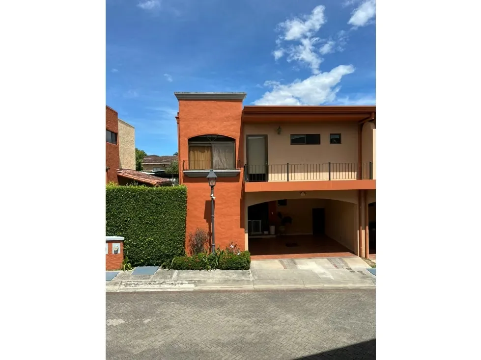 VENTA DE CASA, CONDOMINIO VALLES DE MORA, BRASIL DE MORA 4019 (GC)