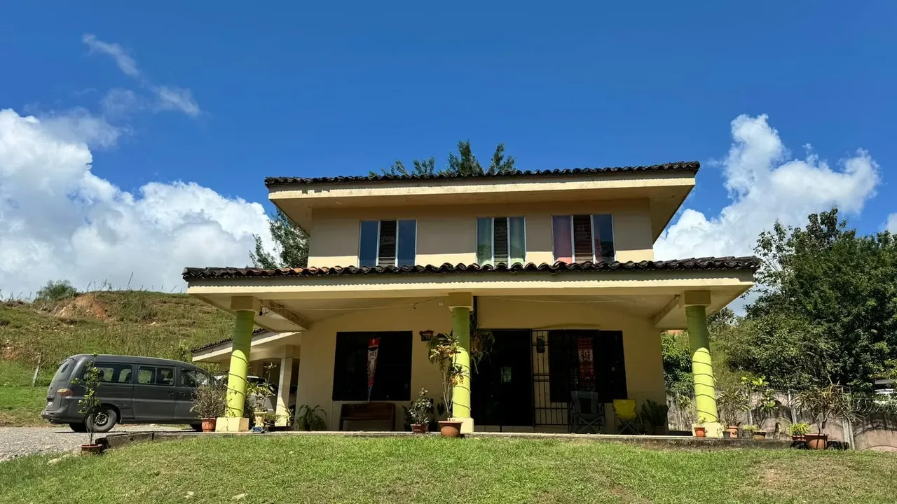 VENTA DE CASA, PARRITA, PUNTARENAS