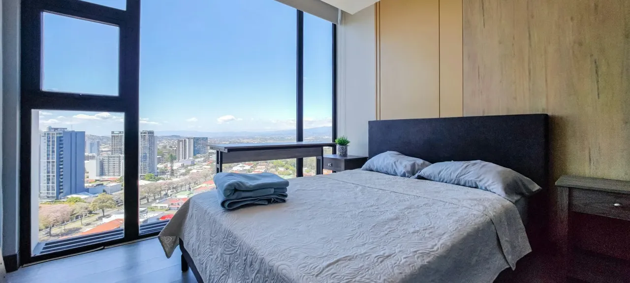 2 Bedrooms Furnished Torre Rohrmoser Sabana