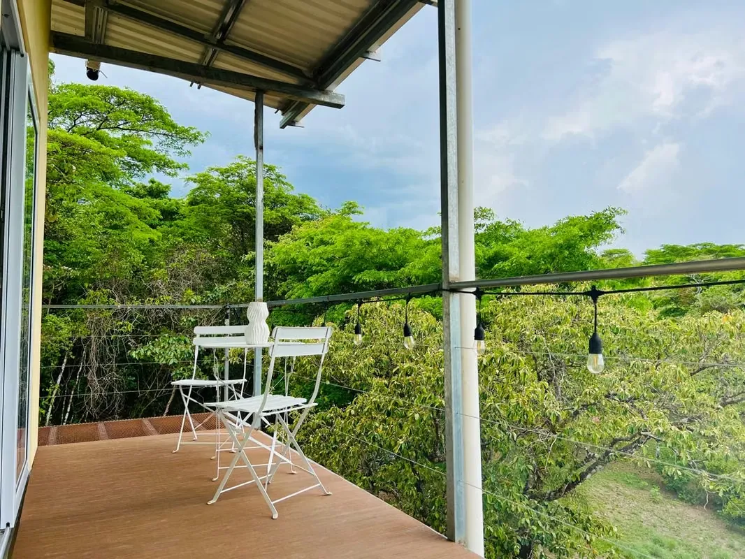 Venta de Quinta con casa nueva en Turrubares