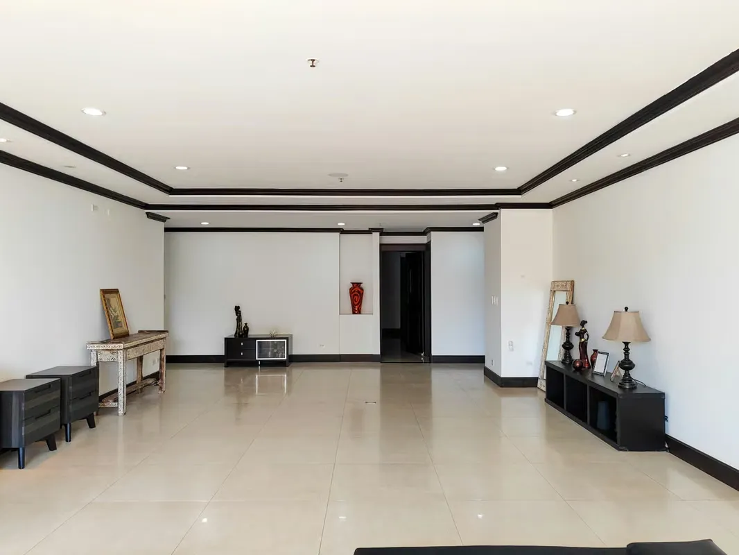 Venta Apartamento Amplio con Terraza Privada – 3 Habitaciones, 3.5 Baños - En Sabana