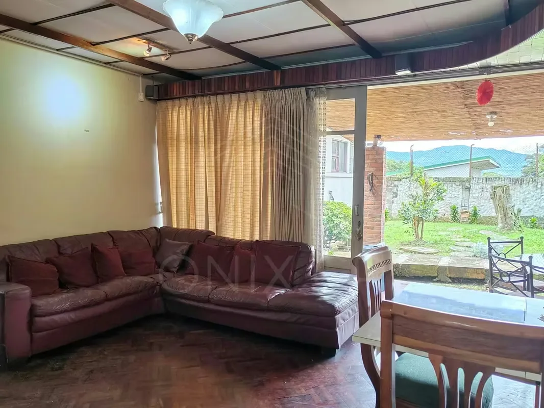 Home Independence for Sale in the Center of San José Cathedral District - With Garden — photo 5