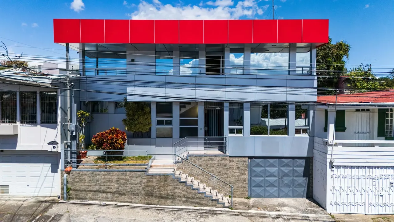Sell Building in Montes de Oca, Los Yoses