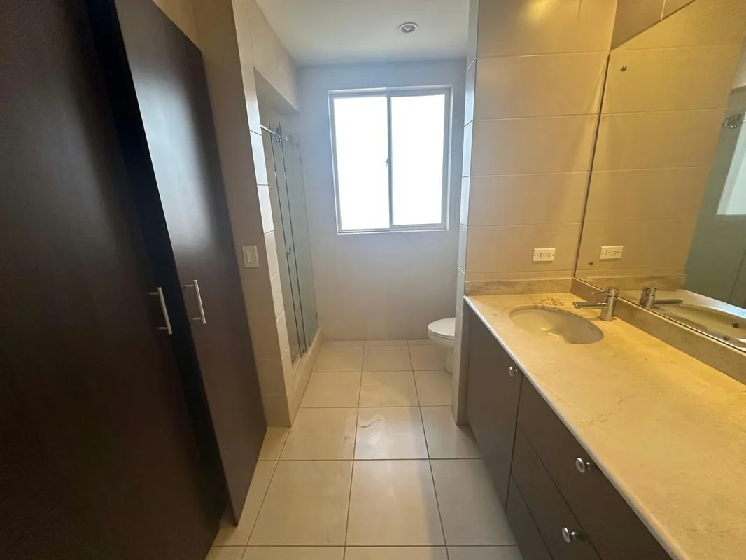 Alquiler de amplio apartamento en Condominio San Vicente Belen cerca Lindora — photo 3