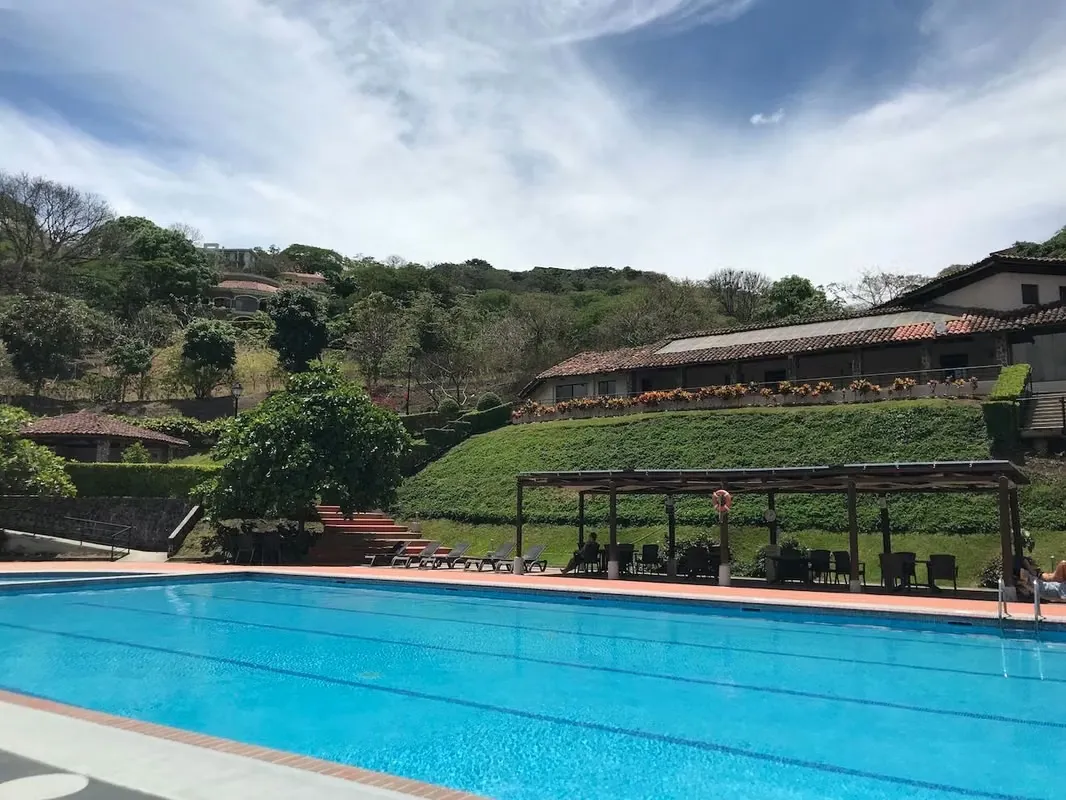 VENTA DE LOTE EN CONDOMINIO VILLA REAL - SANTA ANA