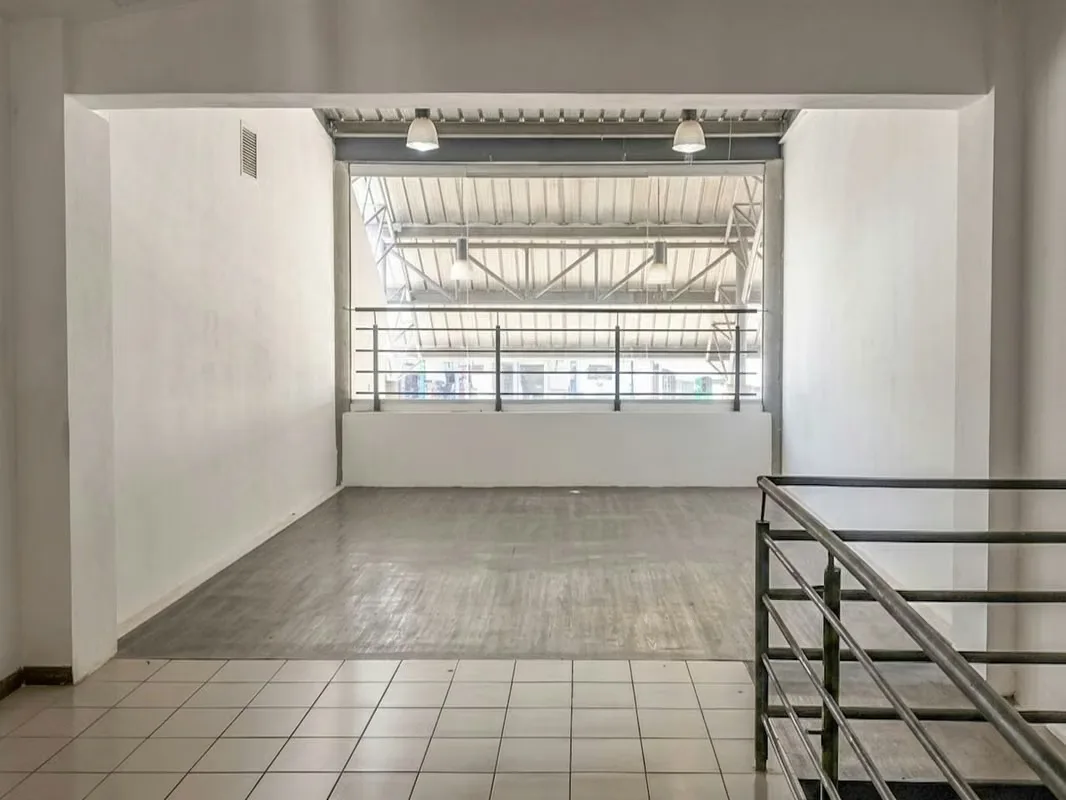 SPACE FOR RENT IN SABANA OESTE