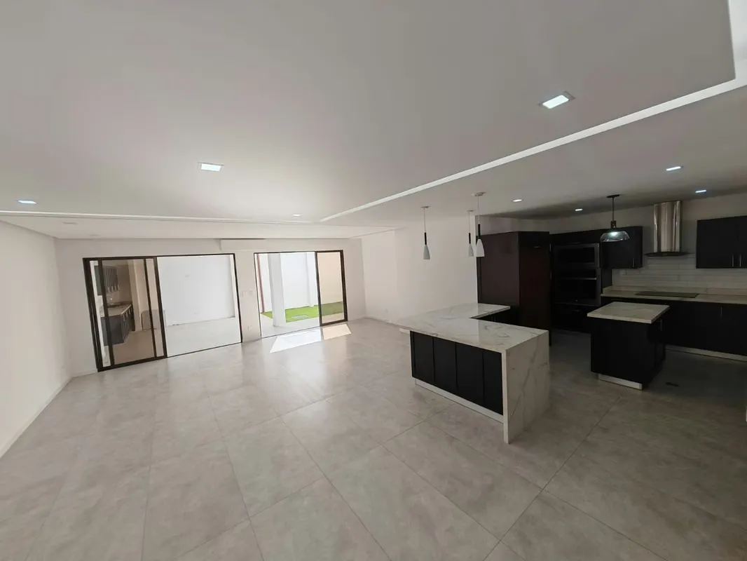 House for rent in Condominio 3 Habitaciones - Well of Santa Ana