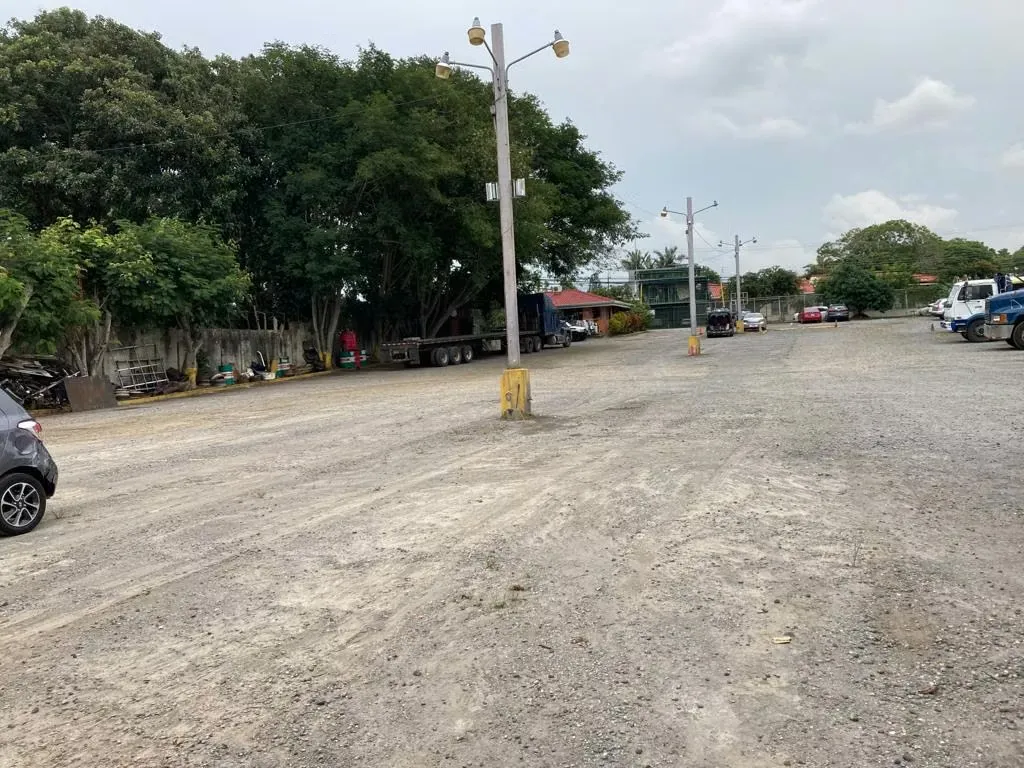 REBAJADO Lote para desarrollo 9.633 m² Uruca, al lado San Jose Palacio