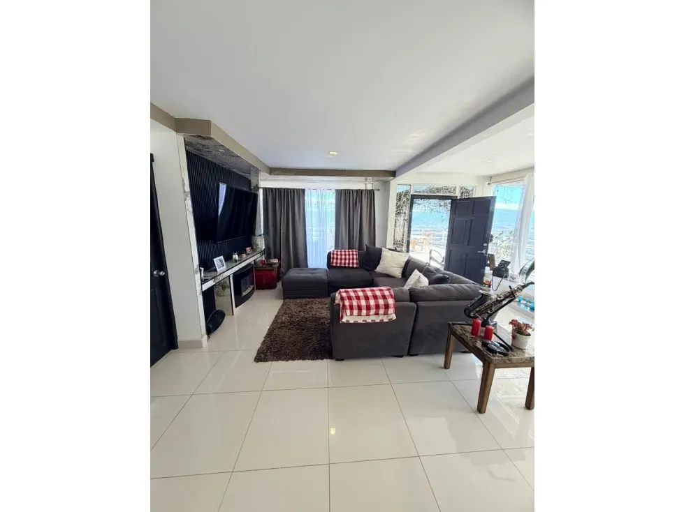 Venta de Casa de Lujo en Santa Ana Pabellón
