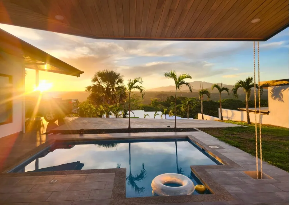 Located in a peaceful and nature-surrounded area, this property offers privacy, comfort, and beautiful sunset views. Ideal for those ...