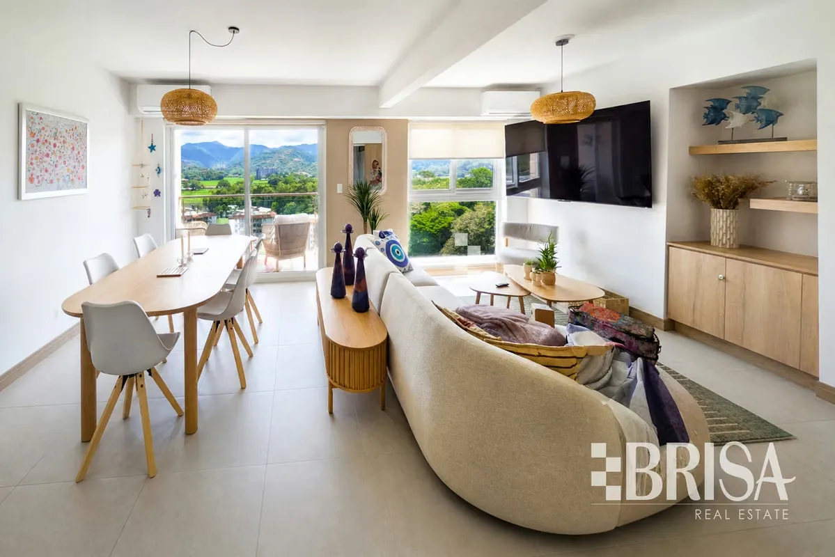 Apartamento 2 habitaciones en Jacó Live, piso alto con vista a la montaña