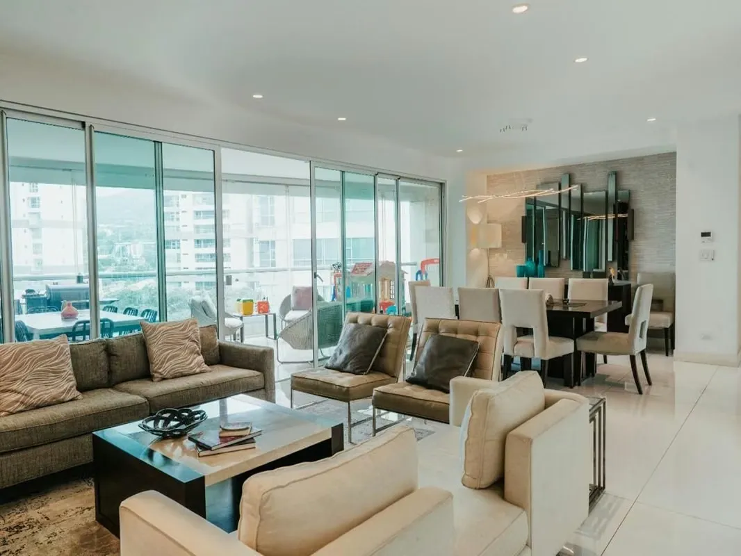 VENTA DE APARTAMENTO EN CONDOMINIO CENTRAL PARK*